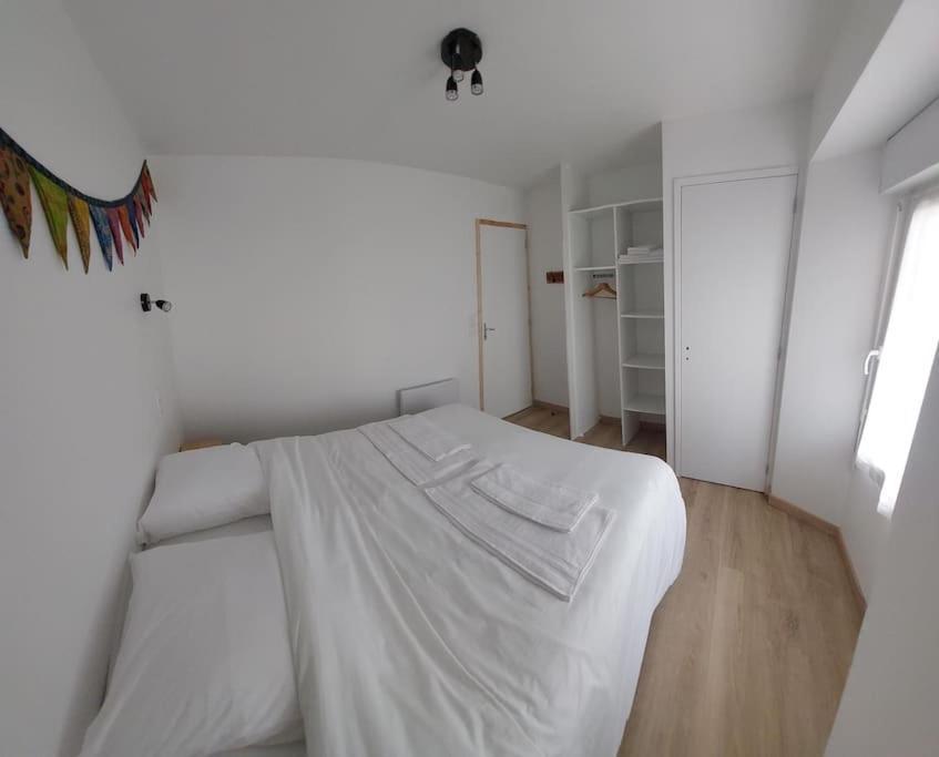 Le Cormoran Emplacement Ideal, Moderne Tres Equipe * Thury-Harcourt-le-Hom