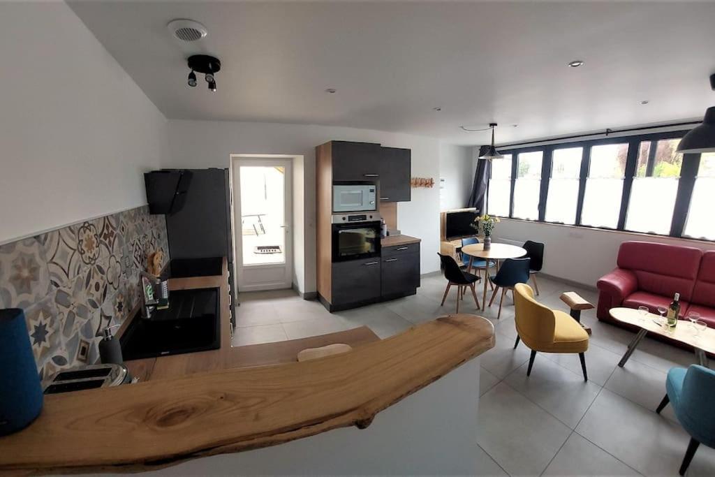 Le Cormoran Emplacement Ideal, Moderne Tres Equipe Hébergement de vacances Thury-Harcourt-le-Hom